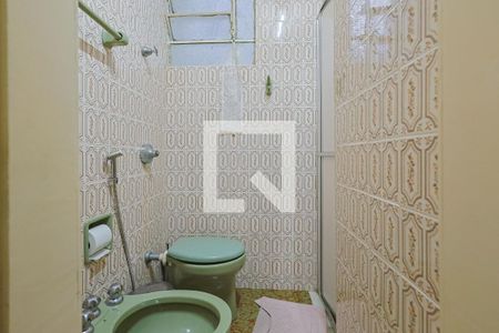 Banheiro de apartamento à venda com 2 quartos, 84m² em Centro, Belo Horizonte