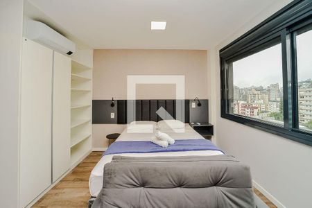 Sala/Quarto de kitnet/studio à venda com 1 quarto, 26m² em Mont’serrat, Porto Alegre