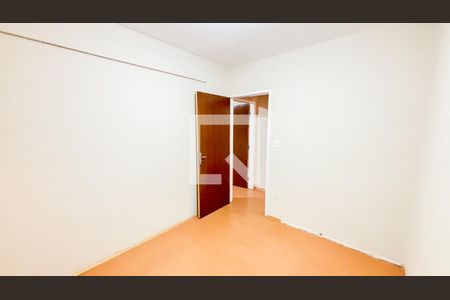 Quarto 1 de apartamento à venda com 2 quartos, 58m² em Vila Lutécia, Santo André