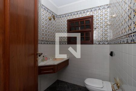 Lavabo de casa de condomínio para alugar com 3 quartos, 400m² em Barro Branco (zona Norte), São Paulo