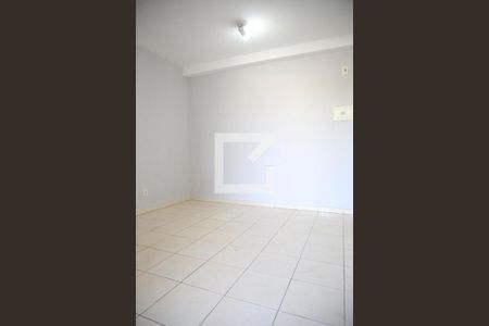 Sala de apartamento para alugar com 2 quartos, 55m² em Residencial Flórida, Goiânia