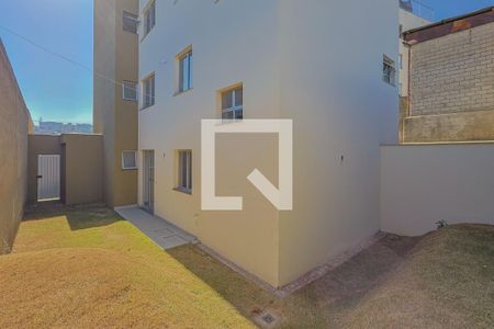 Quintal de apartamento à venda com 2 quartos, 111m² em Estrela Dalva, Belo Horizonte