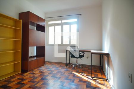 Quarto 2 de apartamento para alugar com 2 quartos, 82m² em Petrópolis, Porto Alegre