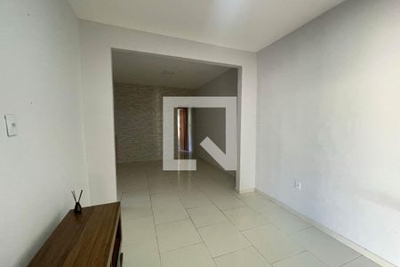 Sala de casa para alugar com 2 quartos, 120m² em Olavo Bilac, Duque de Caxias