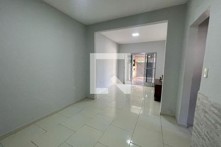 Sala de casa para alugar com 2 quartos, 120m² em Olavo Bilac, Duque de Caxias