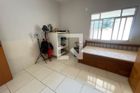 Quarto  de casa para alugar com 2 quartos, 120m² em Olavo Bilac, Duque de Caxias