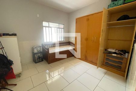 Quarto de casa para alugar com 2 quartos, 120m² em Olavo Bilac, Duque de Caxias