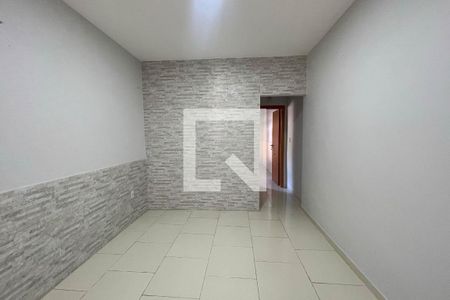 Sala de casa para alugar com 2 quartos, 120m² em Olavo Bilac, Duque de Caxias