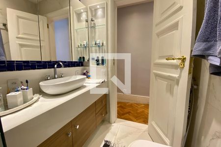 Apartamento à venda com 440m², 6 quartos e 2 vagas Apartamento à venda com 440m², 6 quartos e 2 vagasQuarto 3 - Suite