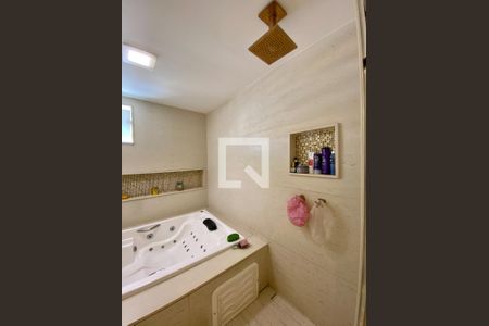 Apartamento à venda com 440m², 6 quartos e 2 vagas Apartamento à venda com 440m², 6 quartos e 2 vagasQuarto 1 - Suite