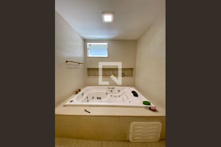 Apartamento à venda com 440m², 6 quartos e 2 vagas Apartamento à venda com 440m², 6 quartos e 2 vagasQuarto 1 - Suite