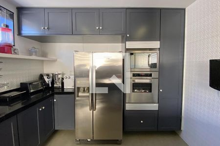 Apartamento à venda com 440m², 6 quartos e 2 vagas Apartamento à venda com 440m², 6 quartos e 2 vagasCozinha