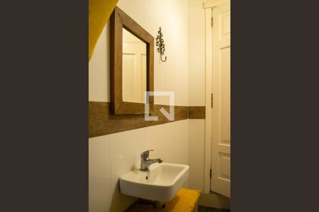 Lavabo de casa para alugar com 3 quartos, 200m² em Vila Assunção, Porto Alegre