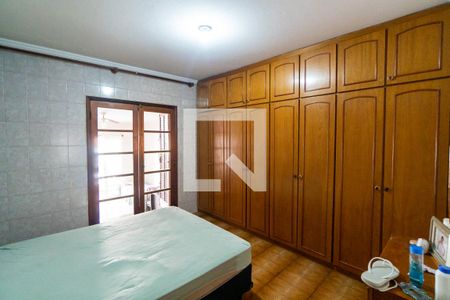 Quarto 1 de casa para alugar com 3 quartos, 130m² em Vila Clementino, São Paulo