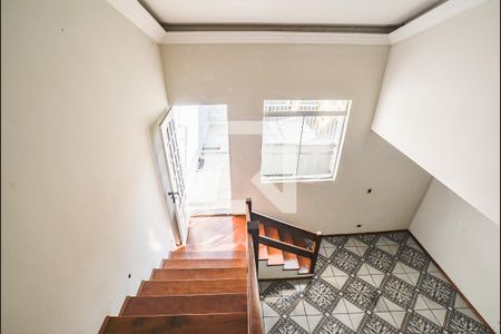 Escada de casa à venda com 2 quartos, 242m² em Jardim Santo Alberto, Santo André