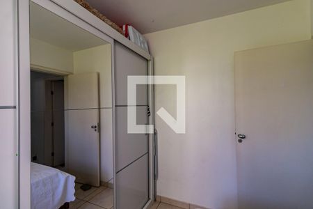 Quarto  de apartamento à venda com 2 quartos, 56m² em Buritis, Belo Horizonte