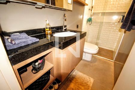 banheiro de apartamento à venda com 1 quarto, 40m² em Santo Agostinho, Belo Horizonte