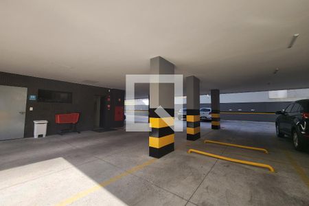 Apartamento para alugar com 35m², 1 quarto e 1 vaga Apartamento para alugar com 35m², 1 quarto e 1 vagaGaragem rotatória