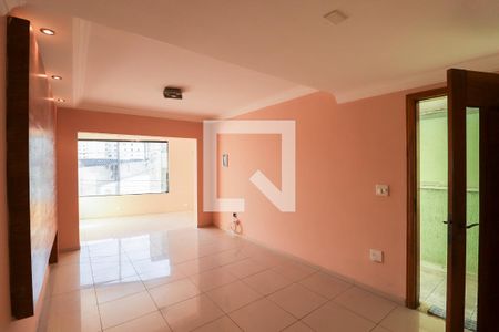 Sala de casa para alugar com 3 quartos, 120m² em Jardim Santa Inês, São Paulo