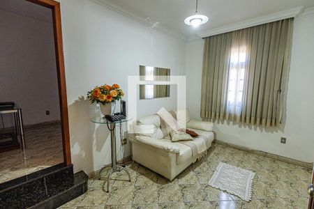 Sala de casa à venda com 3 quartos, 350m² em Itapoã, Belo Horizonte