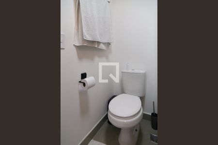 Studio para alugar com 25m², 0 quarto e sem vaga Studio para alugar com 25m², 0 quarto e sem vagaBanheiro