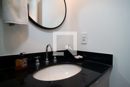 Studio para alugar com 25m², 0 quarto e sem vaga Studio para alugar com 25m², 0 quarto e sem vagaBanheiro