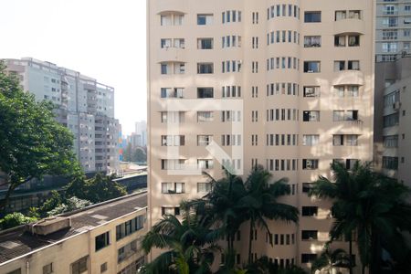 Studio para alugar com 25m², 0 quarto e sem vaga Studio para alugar com 25m², 0 quarto e sem vagaVaranda