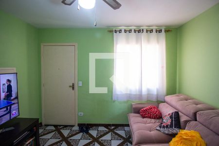 Sala de apartamento para alugar com 2 quartos, 48m² em Maria Augusta, Itaquaquecetuba