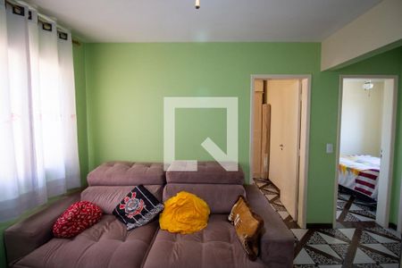 Sala de apartamento para alugar com 2 quartos, 48m² em Maria Augusta, Itaquaquecetuba