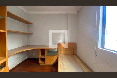 Quarto 2 de apartamento para alugar com 3 quartos, 110m² em Buritis, Belo Horizonte