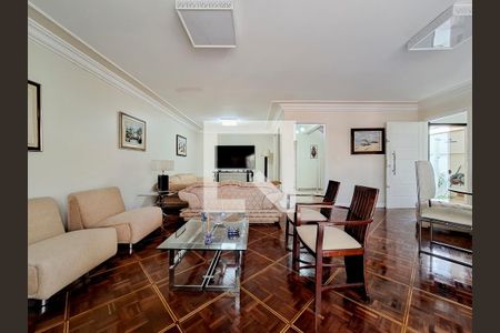 Sala de casa à venda com 3 quartos, 350m² em Jardim Franca, São Paulo