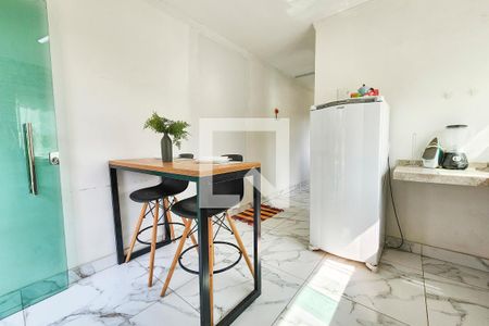 Sala/Cozinha de kitnet/studio para alugar com 1 quarto, 42m² em Jardim California, Goiânia