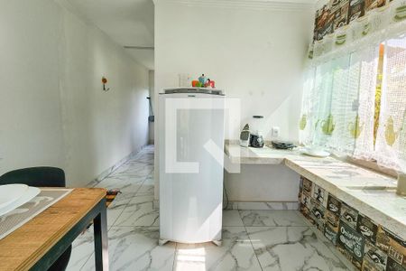 Sala/Cozinha de kitnet/studio para alugar com 1 quarto, 42m² em Jardim California, Goiânia