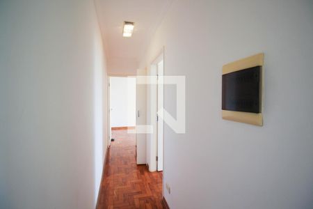 Corredor  de apartamento à venda com 3 quartos, 83m² em Planalto Paulista, São Paulo