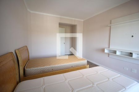 Suíte 1 de casa de condomínio para alugar com 4 quartos, 580m² em Residencial Morada dos Lagos, Barueri