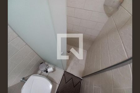 Banheiro de apartamento para alugar com 1 quarto, 49m² em Itararé, São Vicente