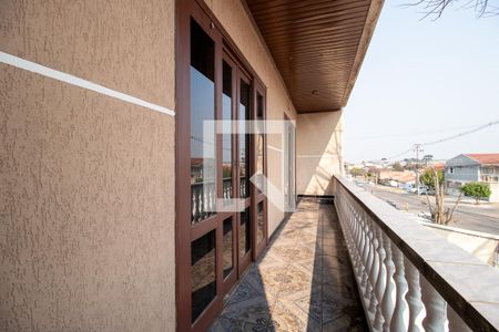 Sacada de casa para alugar com 4 quartos, 170m² em Alto Boqueirão, Curitiba