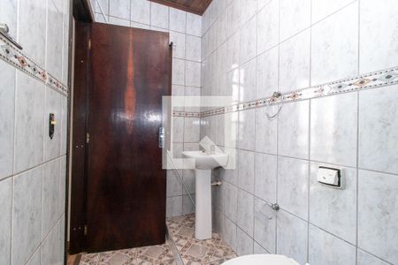 Banheiro da Suíte de casa para alugar com 4 quartos, 170m² em Alto Boqueirão, Curitiba