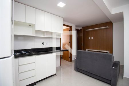 Cozinha e Área de Serviço de apartamento para alugar com 1 quarto, 34m² em Setor Habitacional Vicente Pires, Brasília