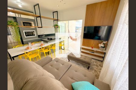 Sala de TV de apartamento para alugar com 1 quarto, 91m² em Ingleses do Rio Vermelho, Florianópolis