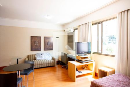 Sala de kitnet/studio para alugar com 1 quarto, 39m² em Lourdes, Belo Horizonte