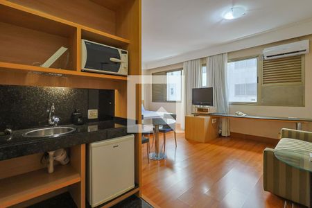 Sala/Cozinha de apartamento para alugar com 1 quarto, 39m² em Lourdes, Belo Horizonte