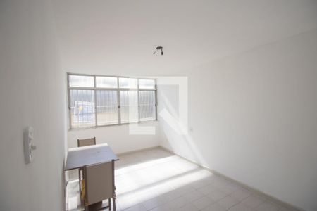 Sala de apartamento para alugar com 2 quartos, 70m² em Ze Garoto, São Gonçalo