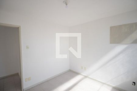 Quarto 2 de apartamento para alugar com 2 quartos, 70m² em Ze Garoto, São Gonçalo