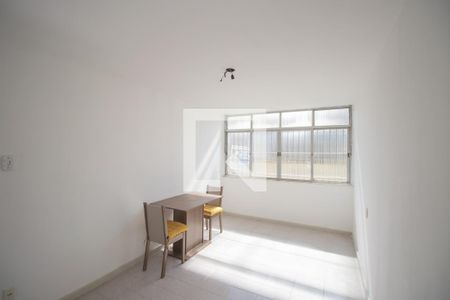 Sala de apartamento para alugar com 2 quartos, 70m² em Ze Garoto, São Gonçalo