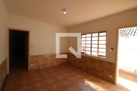 Sala de casa à venda com 3 quartos, 125m² em Vila Santa Clara, São Paulo