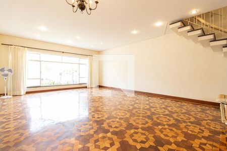 Sala de casa à venda com 3 quartos, 240m² em Vila Monumento, São Paulo