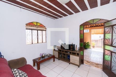 Sala superior de casa à venda com 3 quartos, 65m² em Araguaia, Belo Horizonte