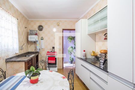 Casa à venda com 139m², 3 quartos e 4 vagas Casa à venda com 139m², 3 quartos e 4 vagasCozinha