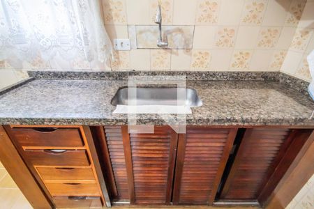 Casa à venda com 139m², 3 quartos e 4 vagas Casa à venda com 139m², 3 quartos e 4 vagasCozinha